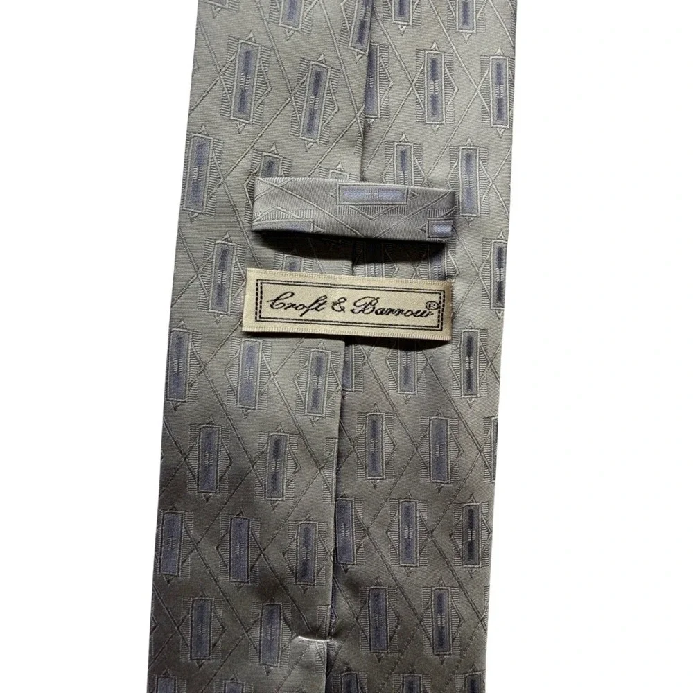Croft & Barrow Mens Silk Necktie Grey Blue Geometric‎ Diamond Pattern Hand Made